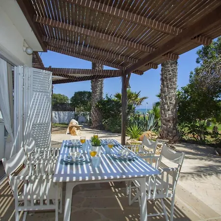 فيلة Beachfront Luxury In Close To All The Action, 1364