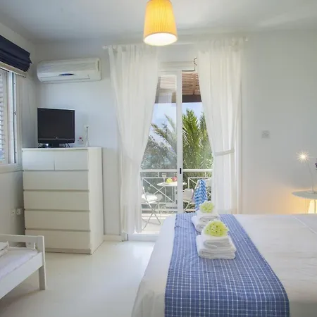 Beachfront Luxury In Close To All The Action, 1364 فيلة *